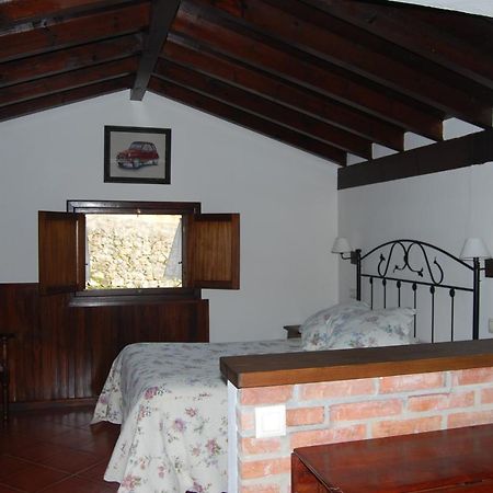 Apartamentos El Perujo โกมิญาส ภายนอก รูปภาพ