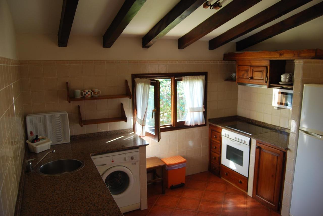 Apartamentos El Perujo โกมิญาส ภายนอก รูปภาพ