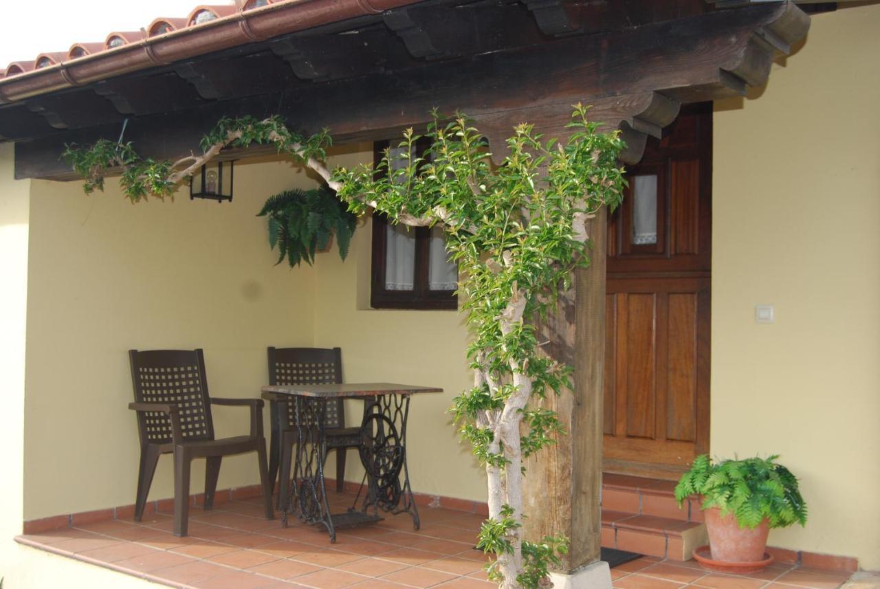Apartamentos El Perujo โกมิญาส ภายนอก รูปภาพ