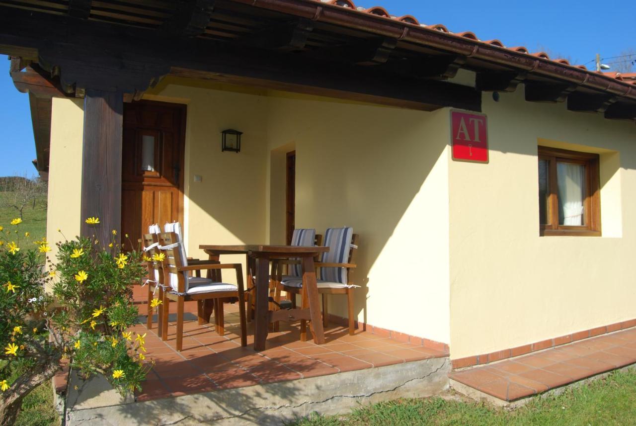 Apartamentos El Perujo โกมิญาส ภายนอก รูปภาพ